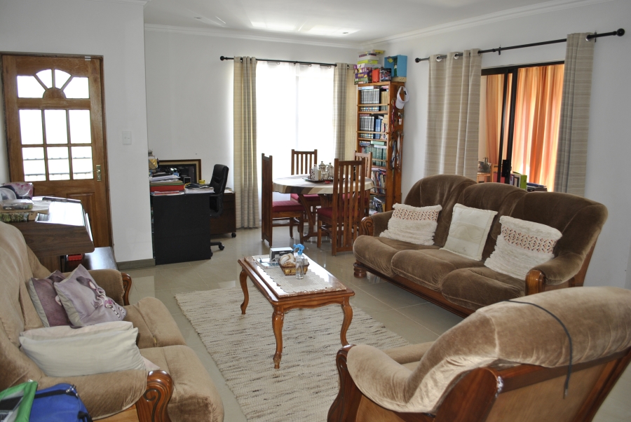 3 Bedroom Property for Sale in Wildtuinpark Gauteng