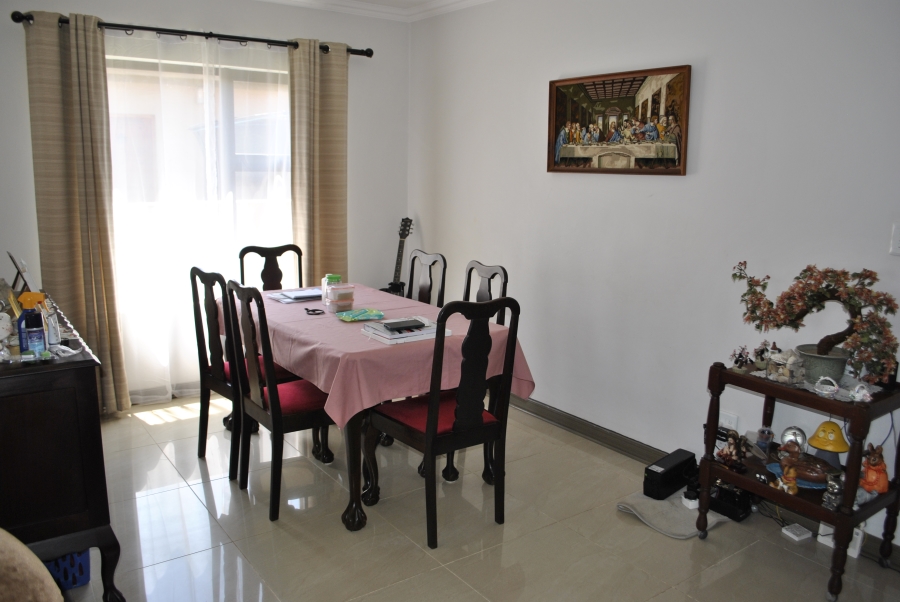 3 Bedroom Property for Sale in Wildtuinpark Gauteng