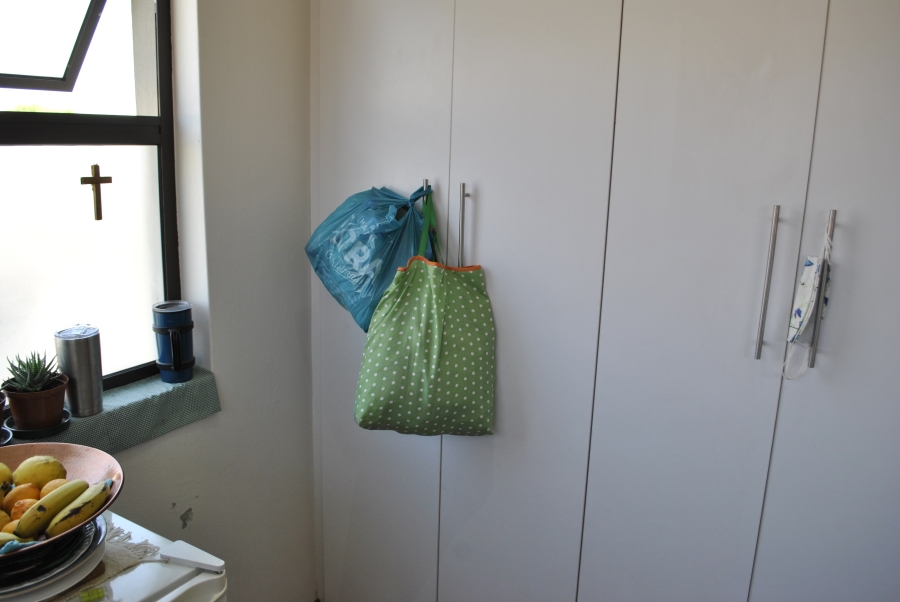 3 Bedroom Property for Sale in Wildtuinpark Gauteng