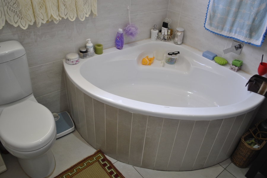 3 Bedroom Property for Sale in Wildtuinpark Gauteng