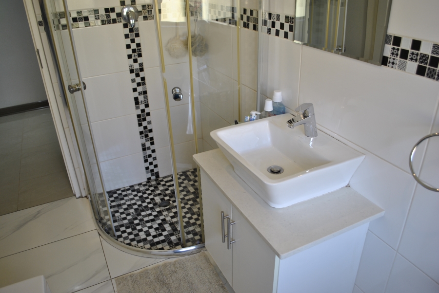 3 Bedroom Property for Sale in Wildtuinpark Gauteng