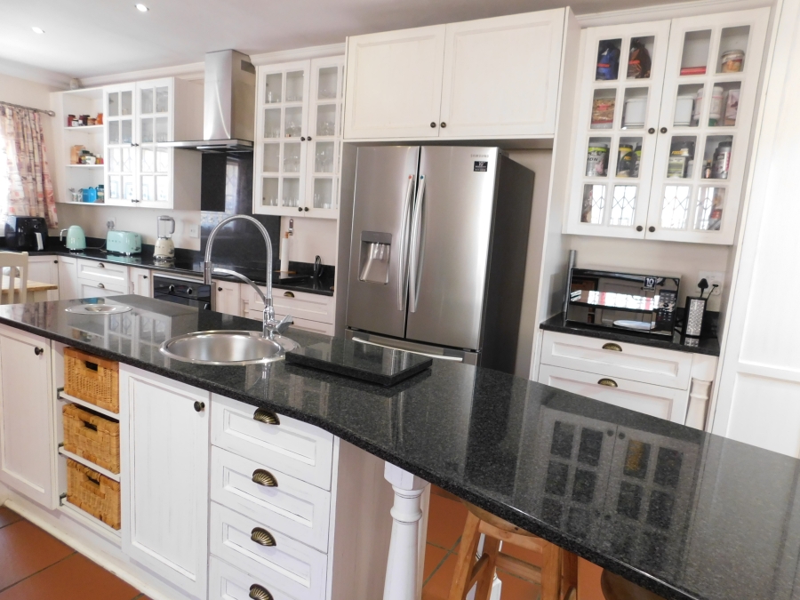 5 Bedroom Property for Sale in Noordheuwel Gauteng