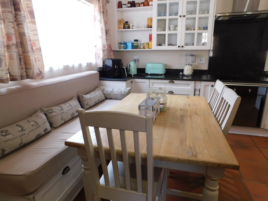 5 Bedroom Property for Sale in Noordheuwel Gauteng