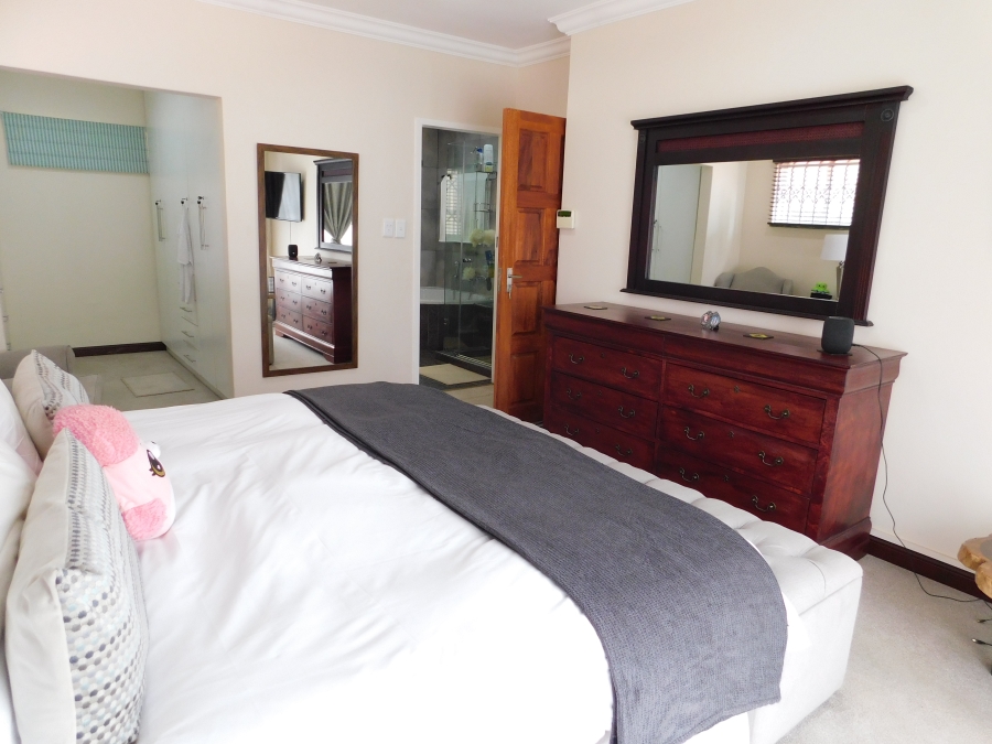 5 Bedroom Property for Sale in Noordheuwel Gauteng