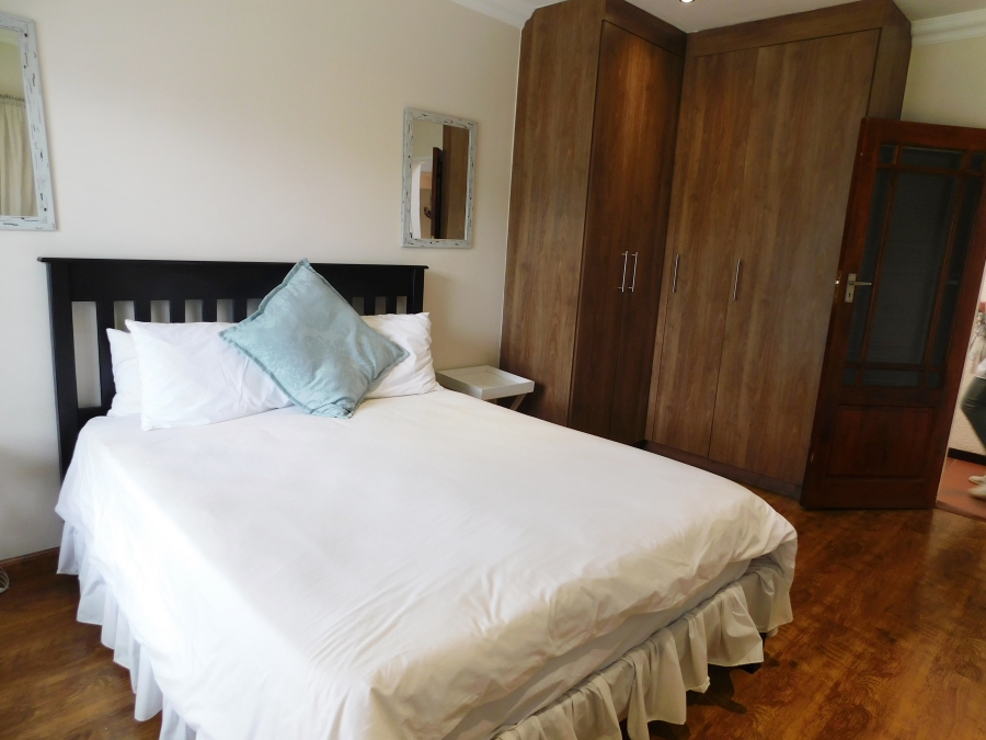 5 Bedroom Property for Sale in Noordheuwel Gauteng