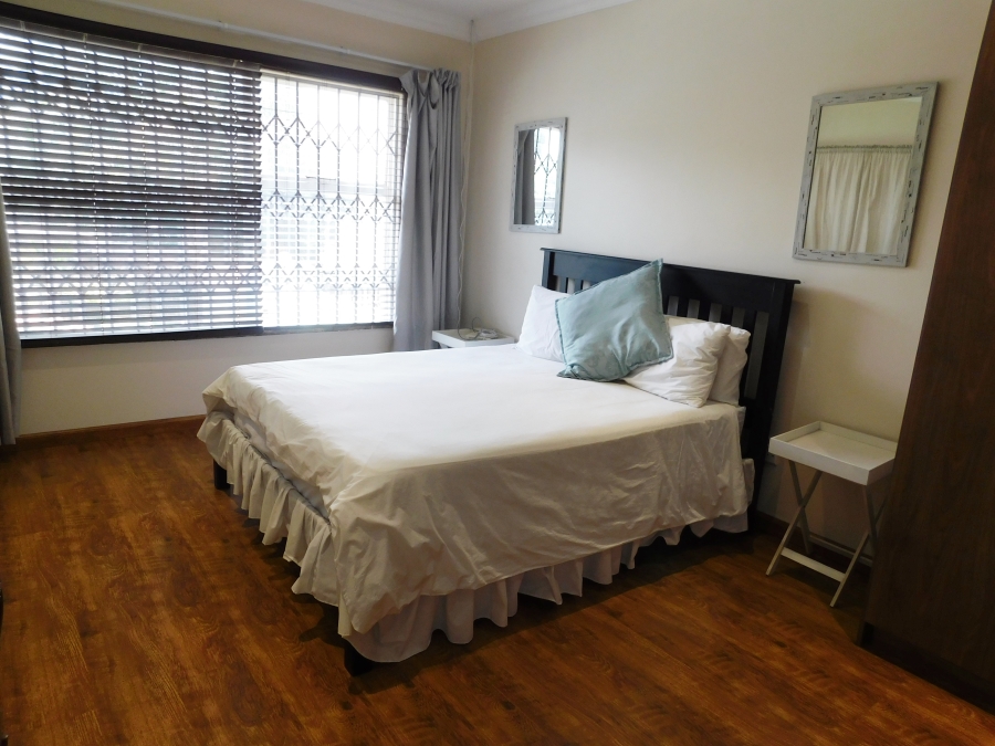 5 Bedroom Property for Sale in Noordheuwel Gauteng