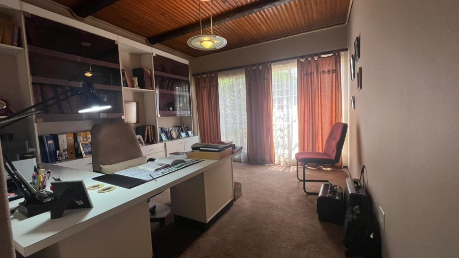 4 Bedroom Property for Sale in Greenhills Gauteng