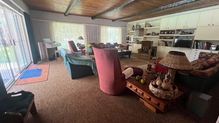 4 Bedroom Property for Sale in Greenhills Gauteng