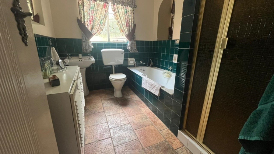 4 Bedroom Property for Sale in Greenhills Gauteng