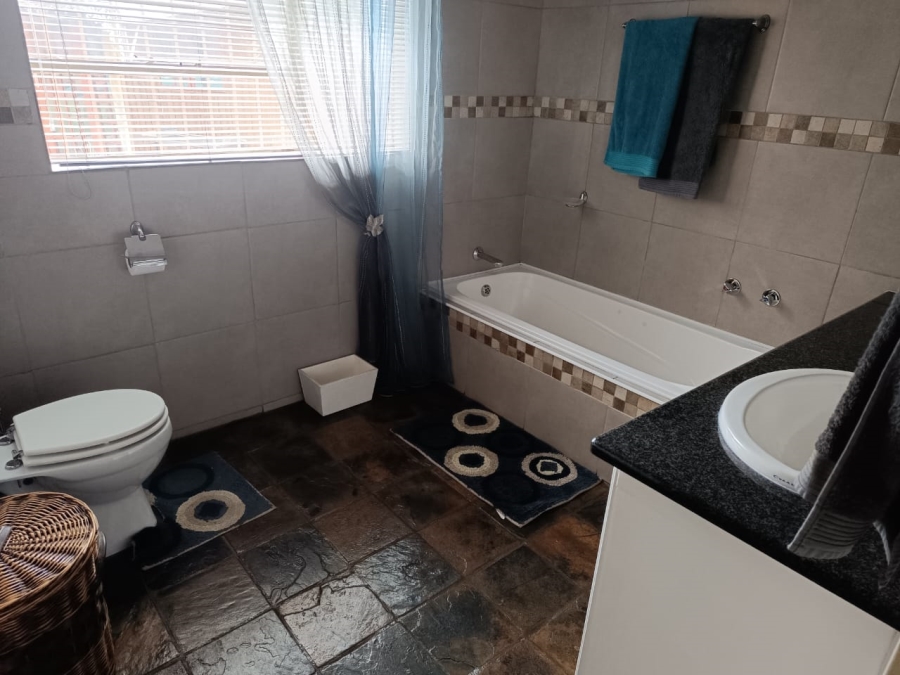 4 Bedroom Property for Sale in Culemborg Park Gauteng