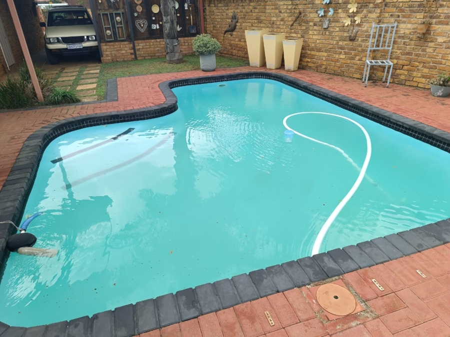 4 Bedroom Property for Sale in Culemborg Park Gauteng