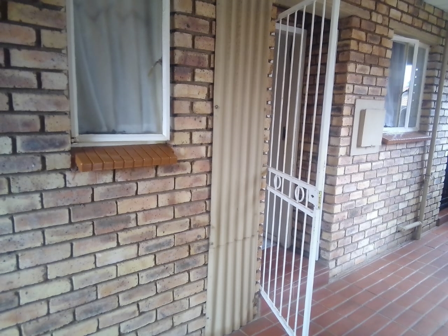1 Bedroom Property for Sale in Horison Gauteng