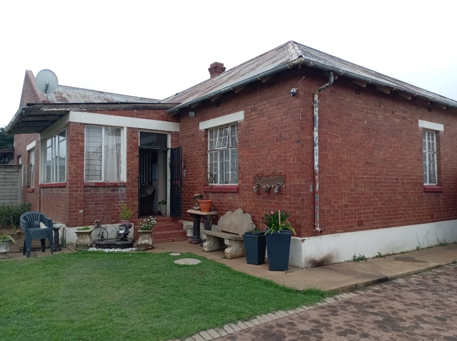 3 Bedroom Property for Sale in West Village Gauteng