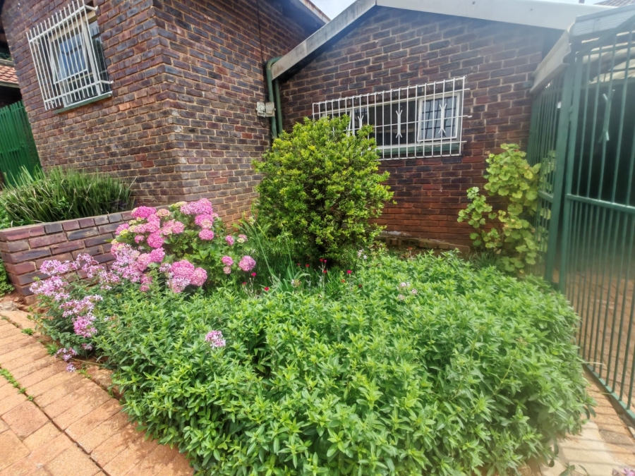 3 Bedroom Property for Sale in Florida Gauteng