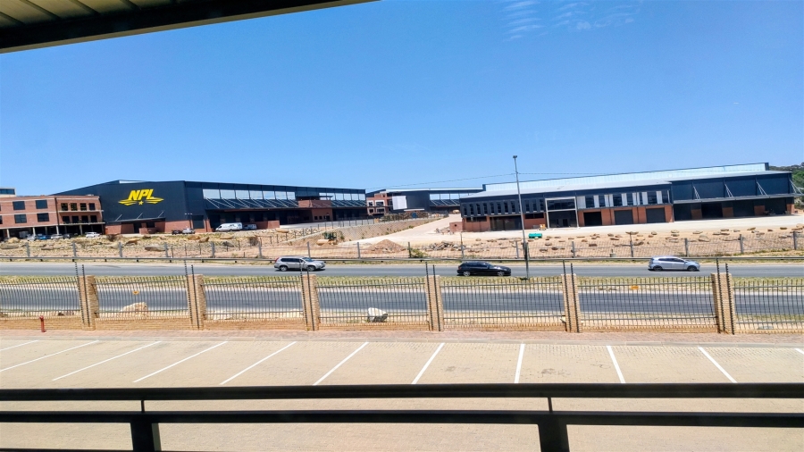 To Let commercial Property for Rent in North Riding Gauteng