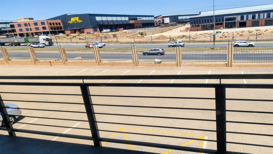 To Let commercial Property for Rent in North Riding Gauteng