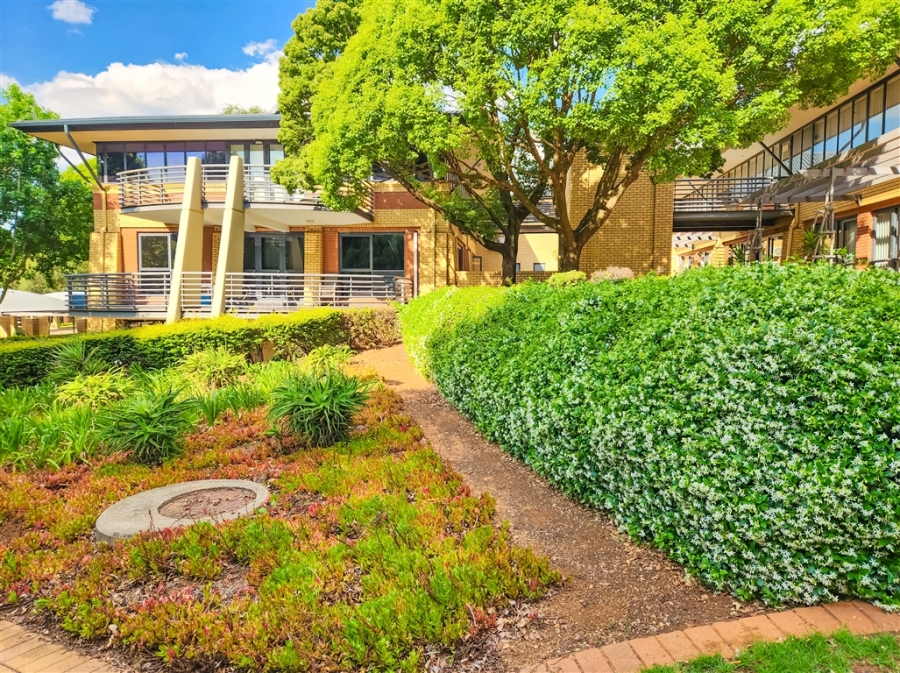 To Let commercial Property for Rent in Constantia Kloof Gauteng