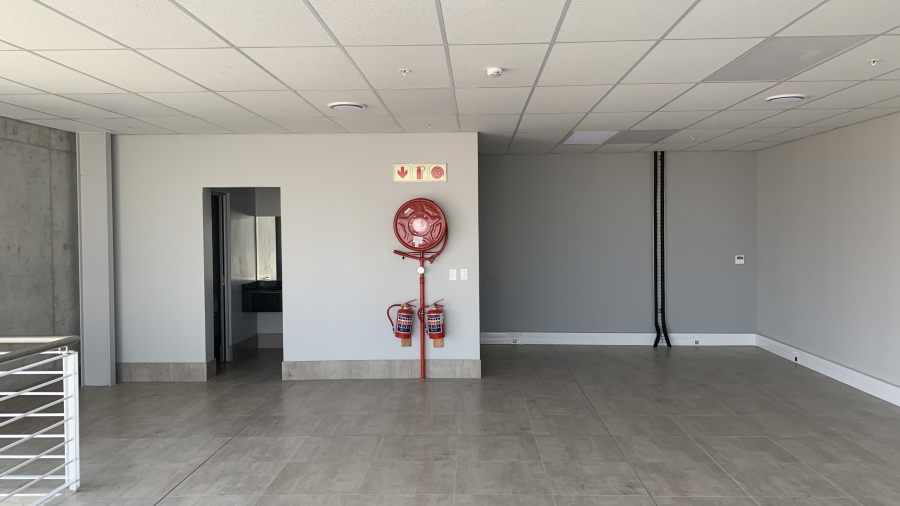 To Let commercial Property for Rent in Airport Park Gauteng