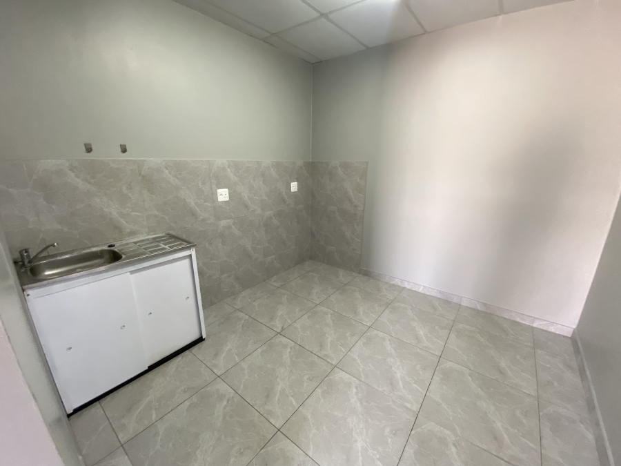 To Let commercial Property for Rent in Knoppieslaagte Gauteng