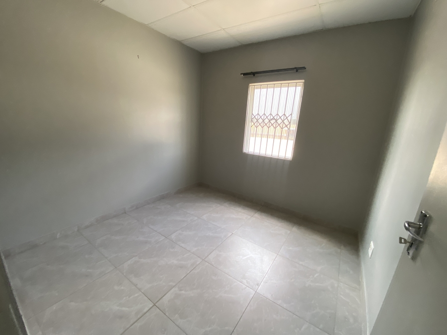 To Let commercial Property for Rent in Knoppieslaagte Gauteng