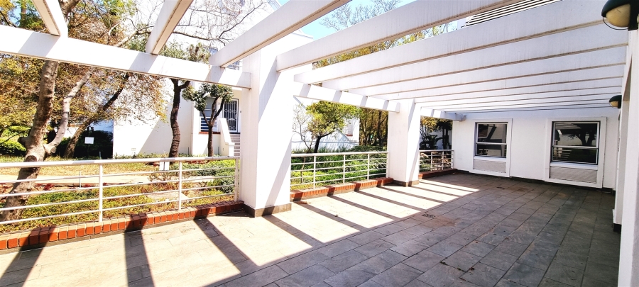 To Let commercial Property for Rent in Woodmead Gauteng