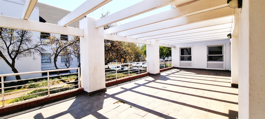 To Let commercial Property for Rent in Woodmead Gauteng