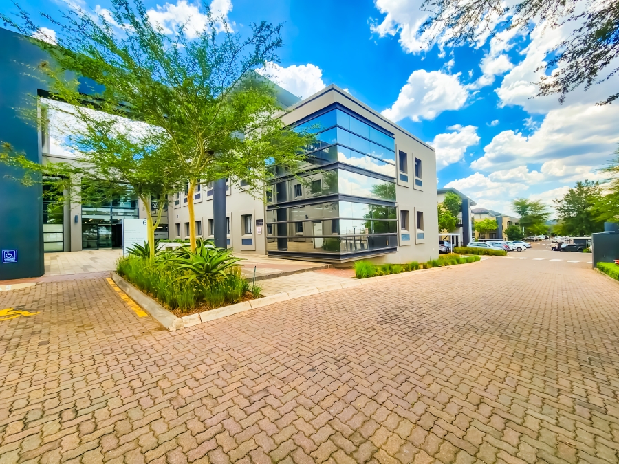 To Let commercial Property for Rent in Strubensvallei Gauteng