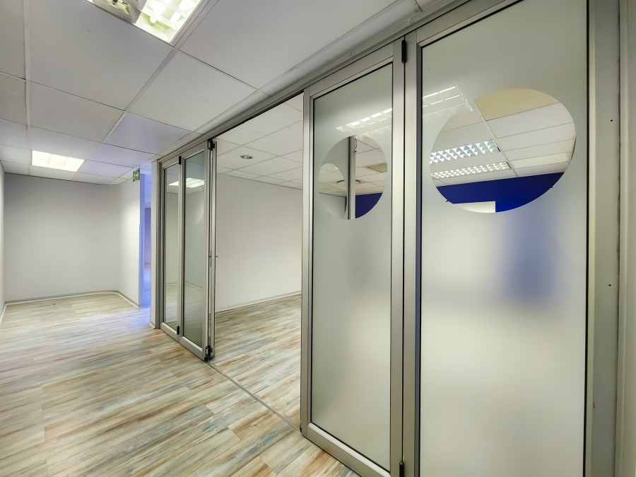 To Let commercial Property for Rent in Strubensvallei Gauteng