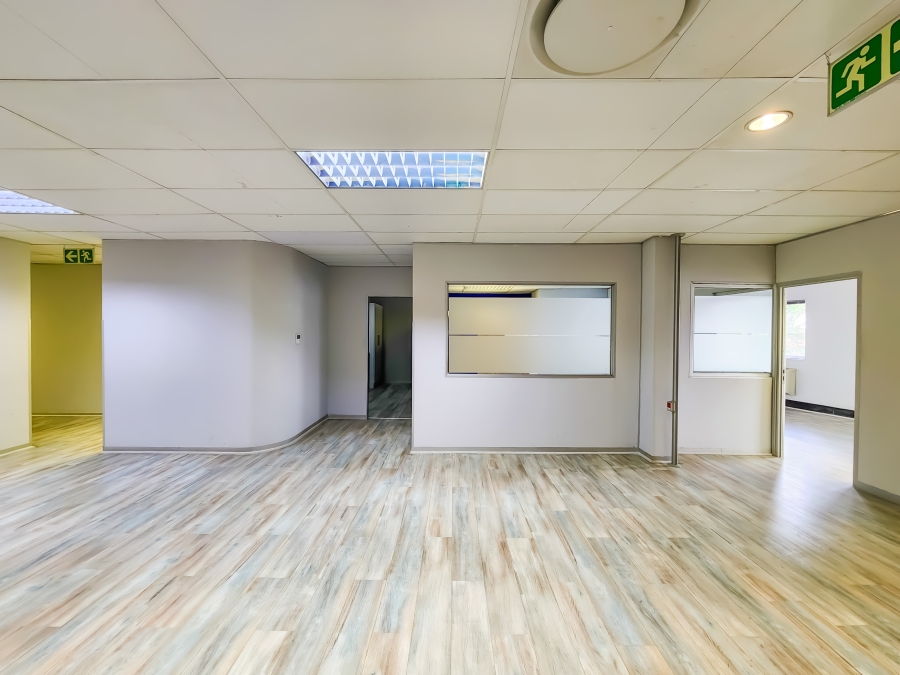 To Let commercial Property for Rent in Strubensvallei Gauteng