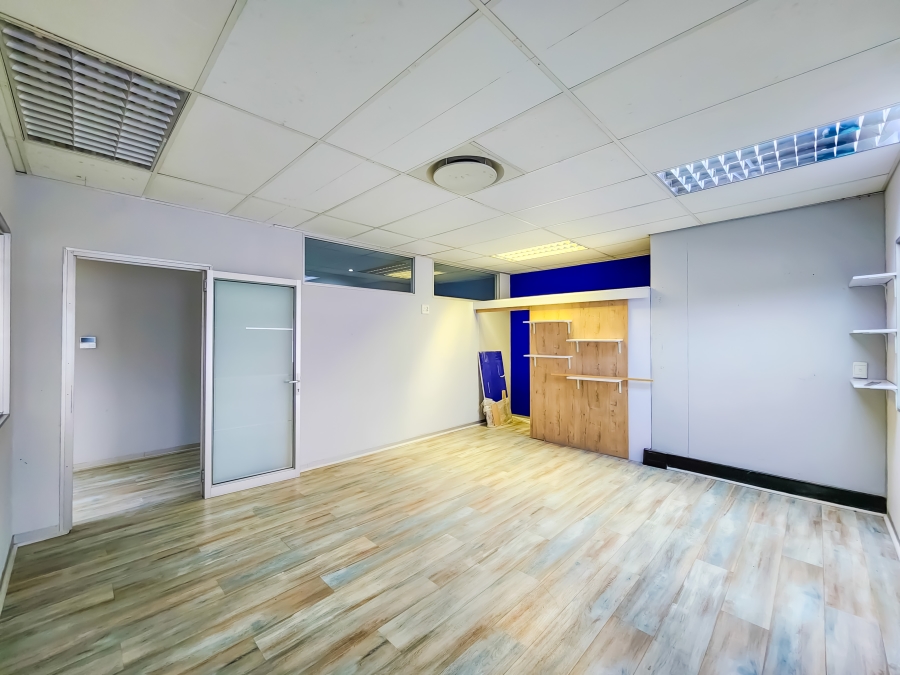 To Let commercial Property for Rent in Strubensvallei Gauteng