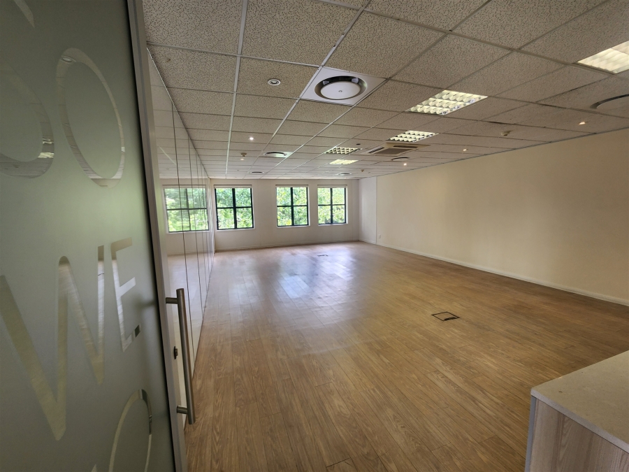 To Let commercial Property for Rent in Barlow Park Gauteng
