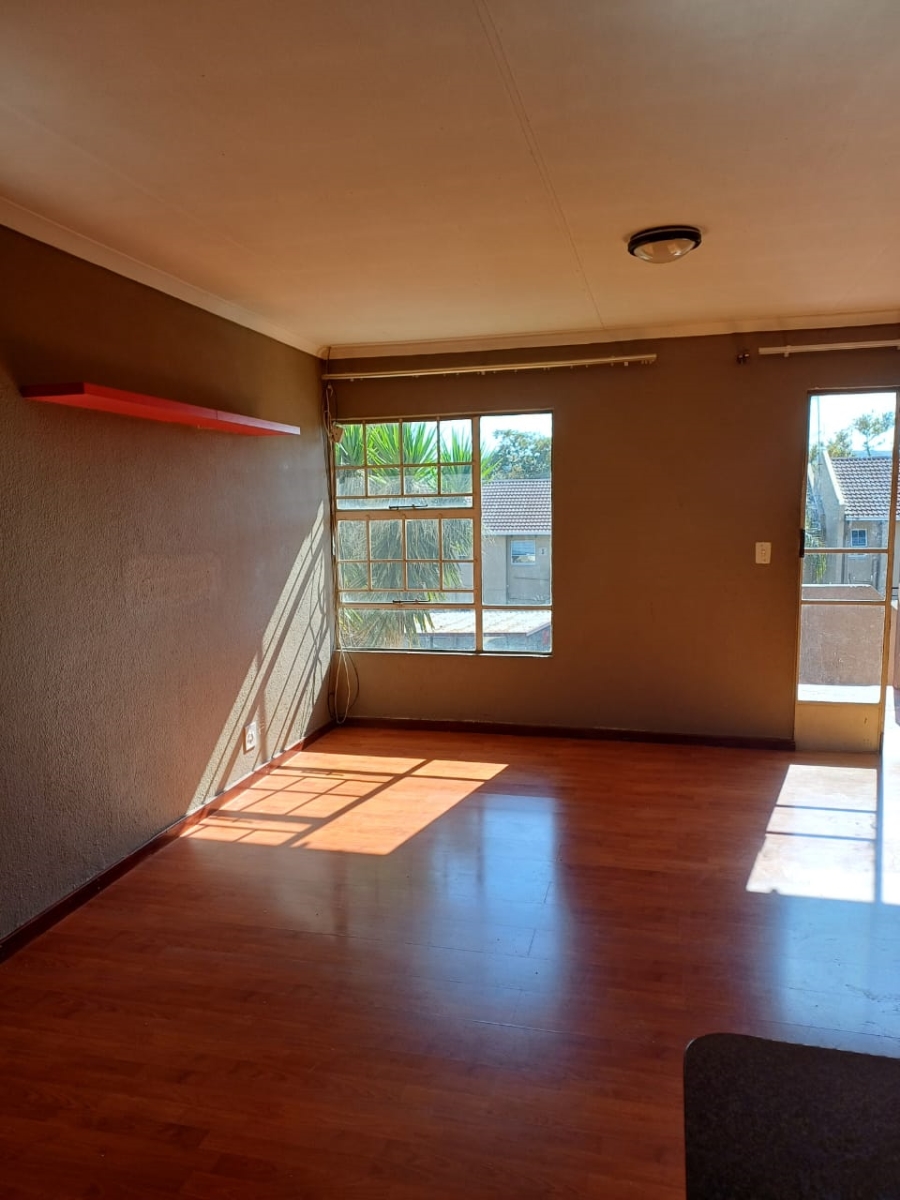 3 Bedroom Property for Sale in Vorna Valley Gauteng
