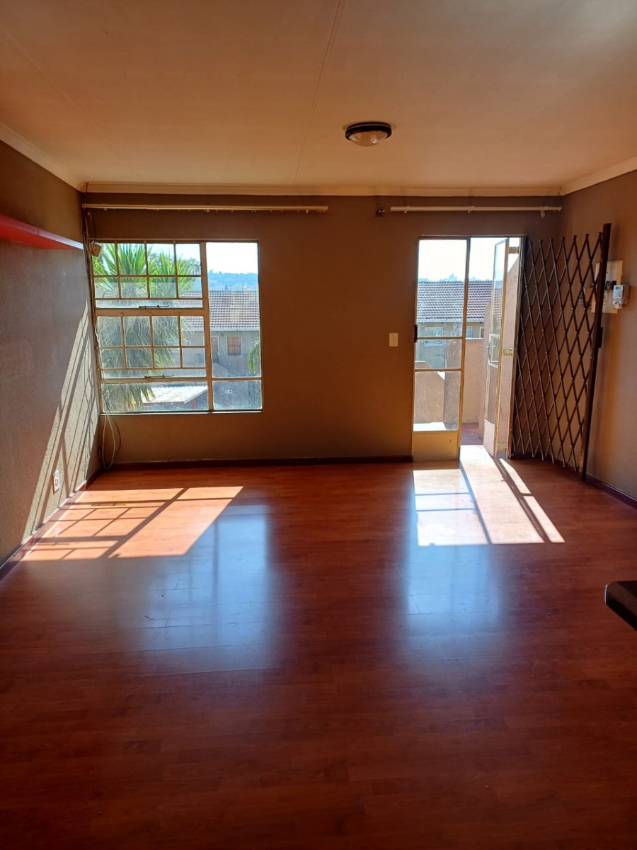 3 Bedroom Property for Sale in Vorna Valley Gauteng