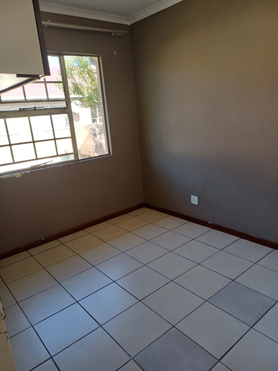 3 Bedroom Property for Sale in Vorna Valley Gauteng