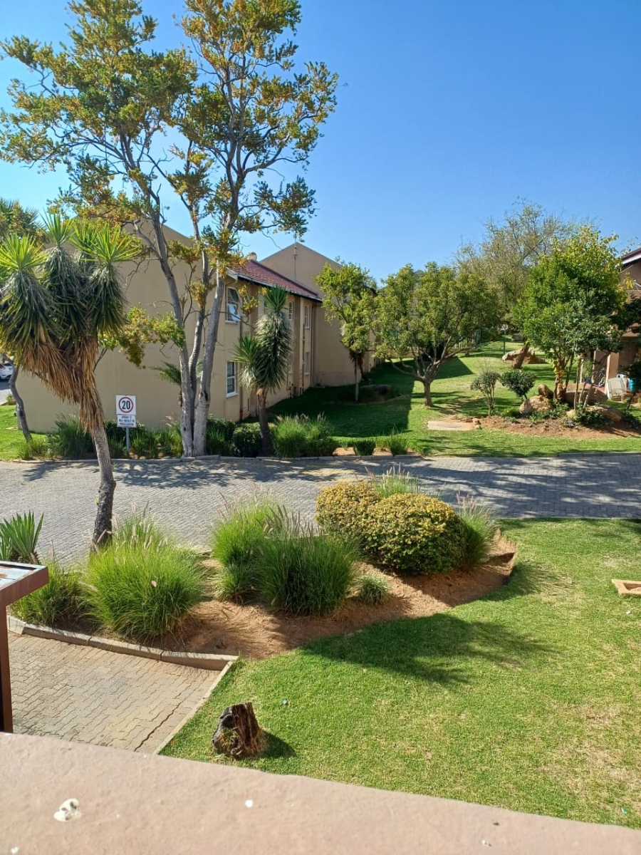 3 Bedroom Property for Sale in Vorna Valley Gauteng
