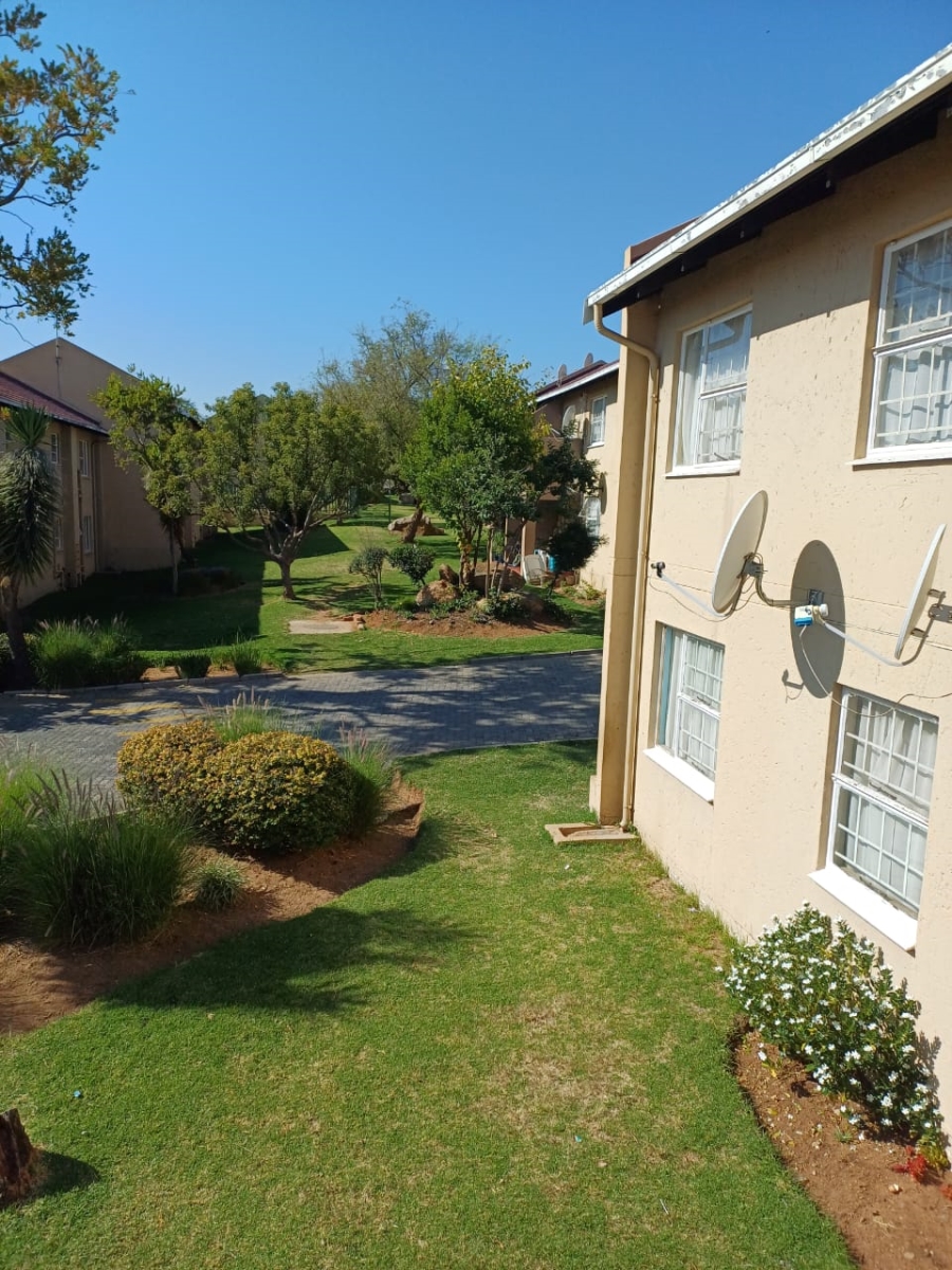 3 Bedroom Property for Sale in Vorna Valley Gauteng