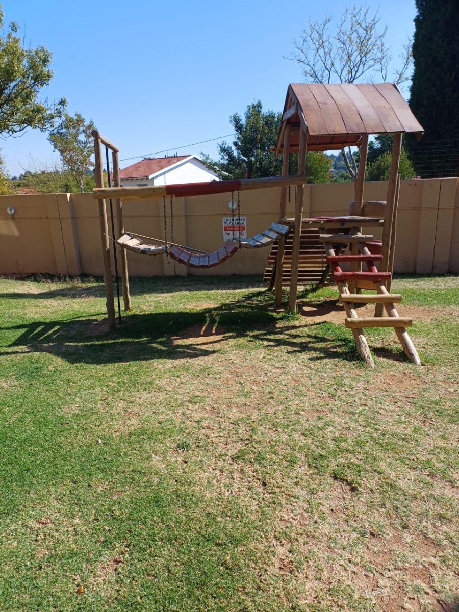 3 Bedroom Property for Sale in Vorna Valley Gauteng