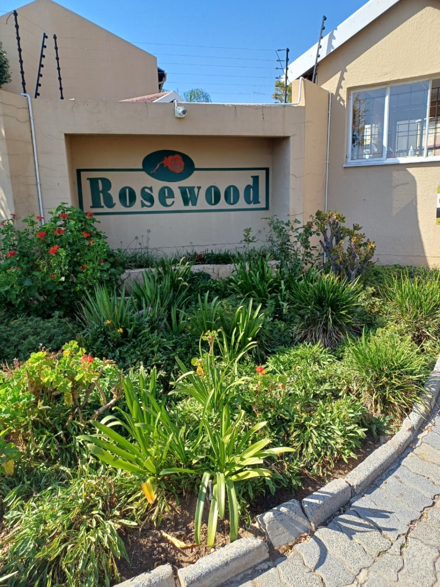 3 Bedroom Property for Sale in Vorna Valley Gauteng