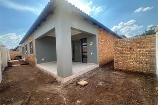 2 Bedroom Property for Sale in Brackendowns Gauteng