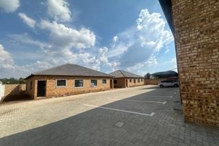 2 Bedroom Property for Sale in Brackendowns Gauteng