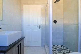 2 Bedroom Property for Sale in Brackendowns Gauteng