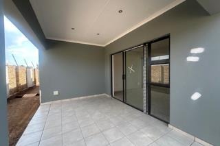2 Bedroom Property for Sale in Brackendowns Gauteng