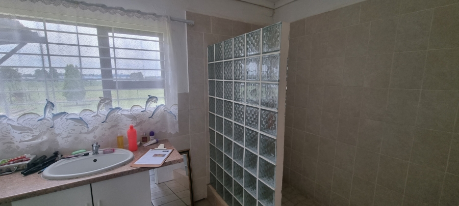 Commercial Property for Sale in Valley Settlements A H Gauteng