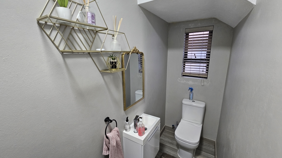 4 Bedroom Property for Sale in Country View Estate Gauteng
