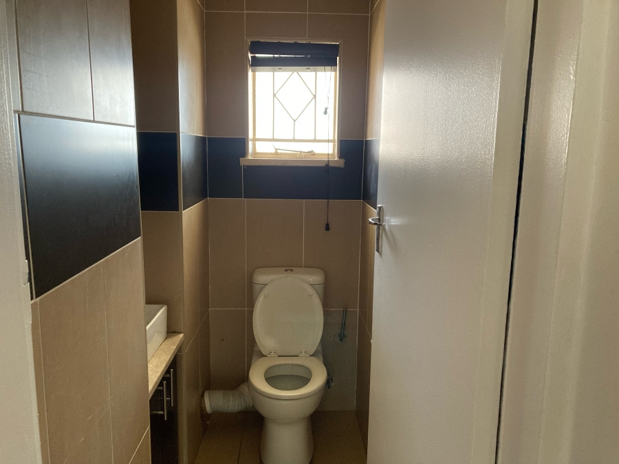 3 Bedroom Property for Sale in Illovo Gauteng