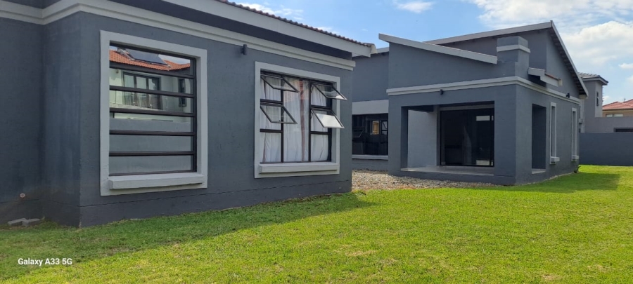 3 Bedroom Property for Sale in Helderwyk Gauteng