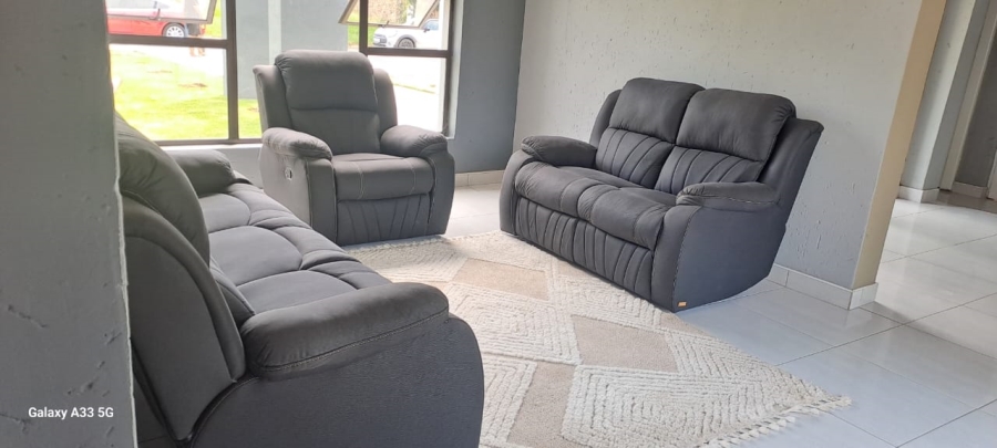 3 Bedroom Property for Sale in Helderwyk Gauteng