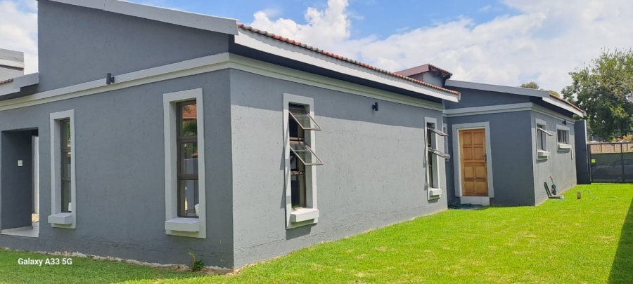 3 Bedroom Property for Sale in Helderwyk Gauteng