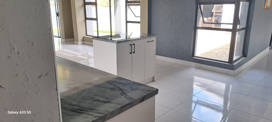 3 Bedroom Property for Sale in Helderwyk Gauteng