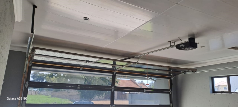 3 Bedroom Property for Sale in Helderwyk Gauteng